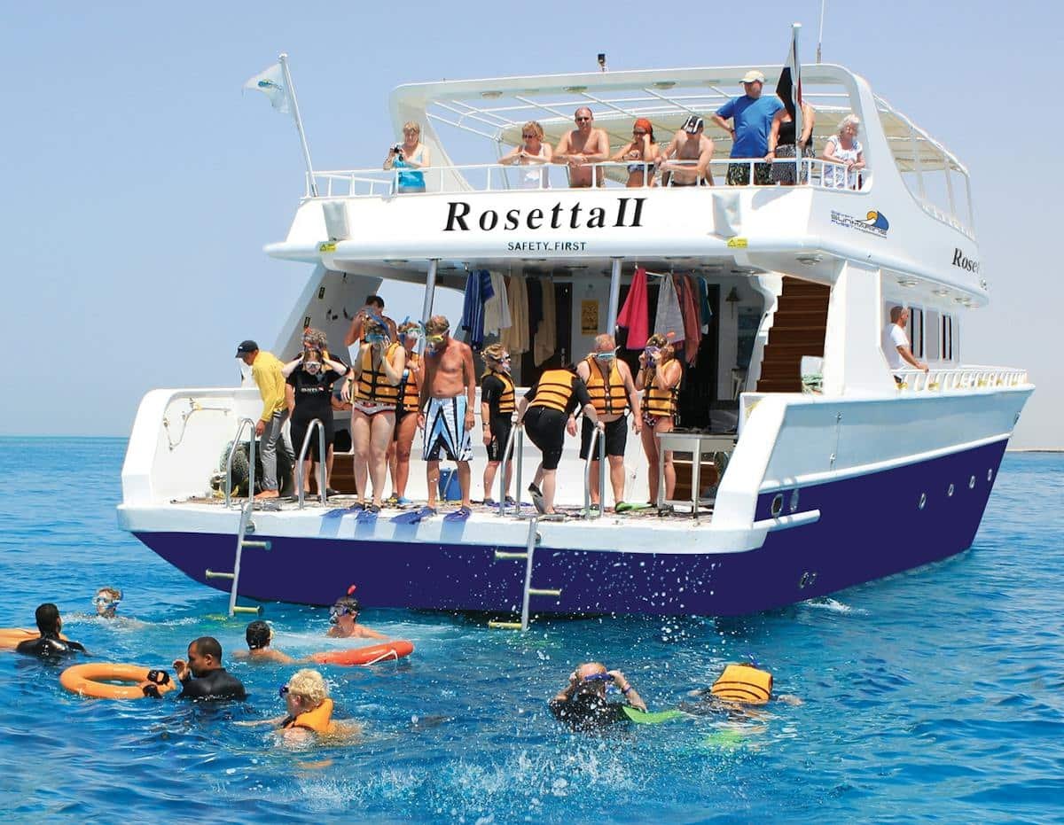 food on Hurghada cruise boats