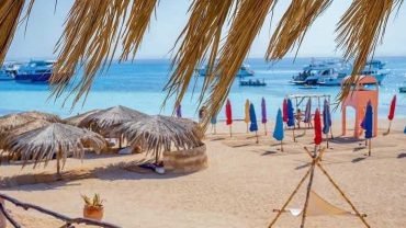 Paradise island Boat Trip (Snorkeling & Water Sport & Lunch) - Flyberry Tours
