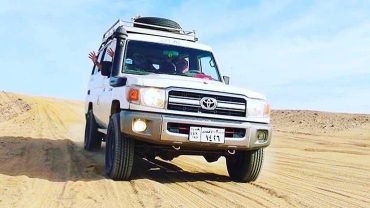 Super Safari-Program 5 hours (Quad Bike, spider Buggy, camel rid, Jeep, oriental show, BBQ dinner) - Flyberry Tours