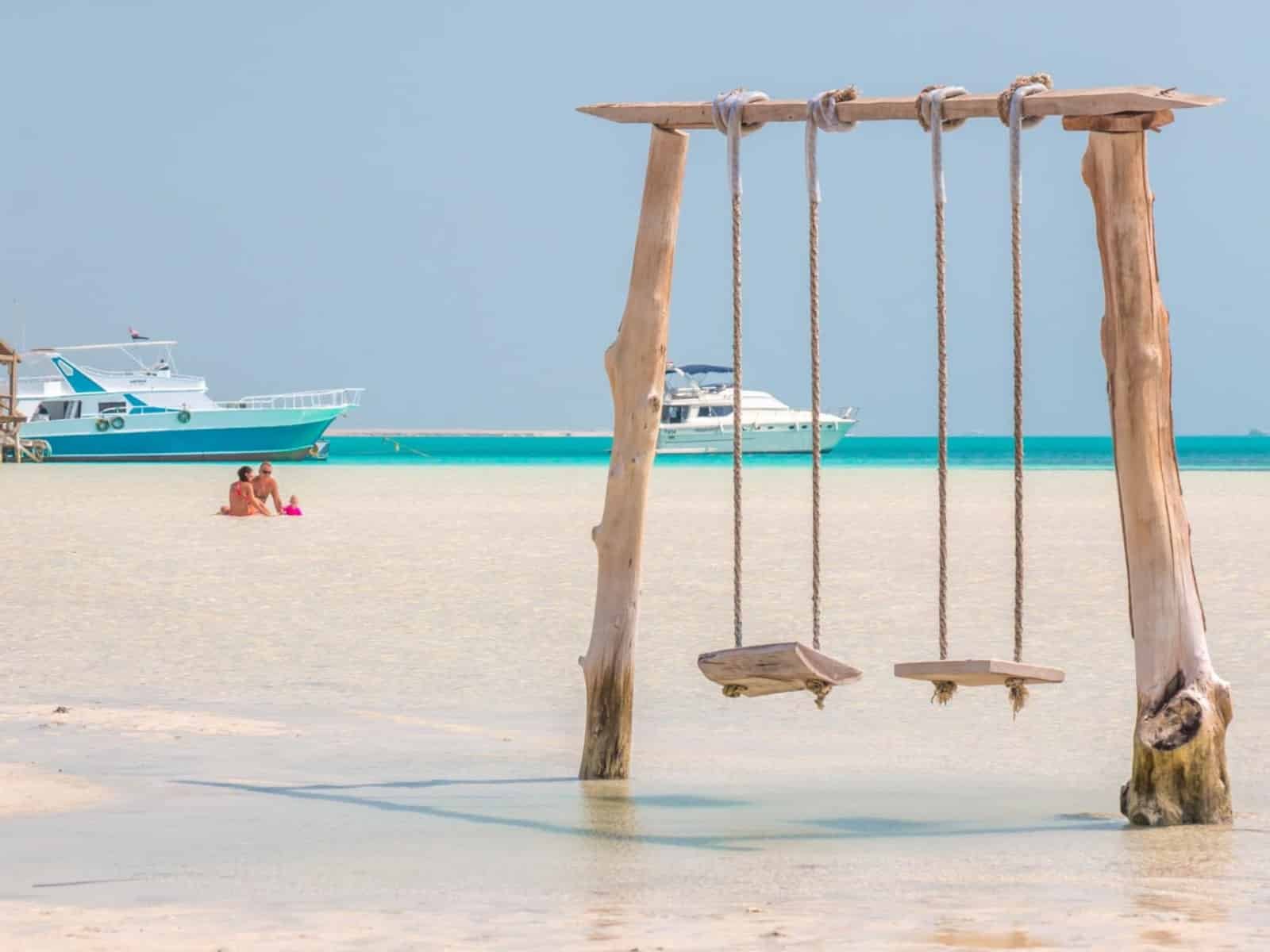 Orange Bay vs Paradise Island