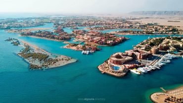 El Gouna City Tour and Lagoon Trip - Flyberry Tours