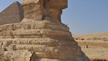 Day Tour to Cairo By Mini Van {Museum -Giza Pyramids&SPhinx and Lunch} - Flyberry Tours