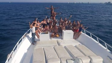 Private- Family Boat Trip (fishing &Snorkeling & Islands & Lunch) - Flyberry Tours