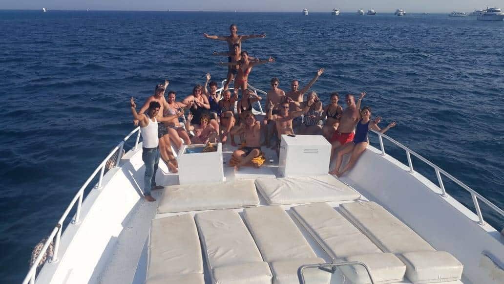 Gota Abu Ramada snorkeling