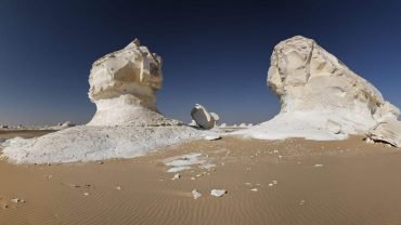 2 DAY Excursion to the White Desert - Flyberry Tours