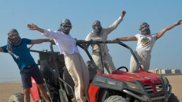 Super Safari-Program 5 hours (Quad Bike, spider Buggy, camel rid, Jeep, oriental show, BBQ dinner) - Flyberry Tours