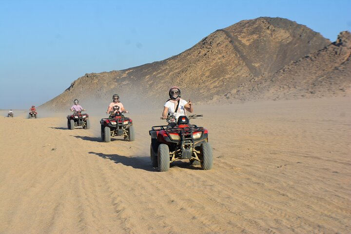 Hurghada desert safari vs Dubai