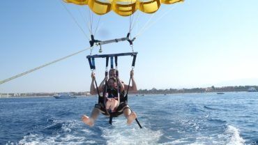Hurghada Parasailing Adventure - Flyberry Tours